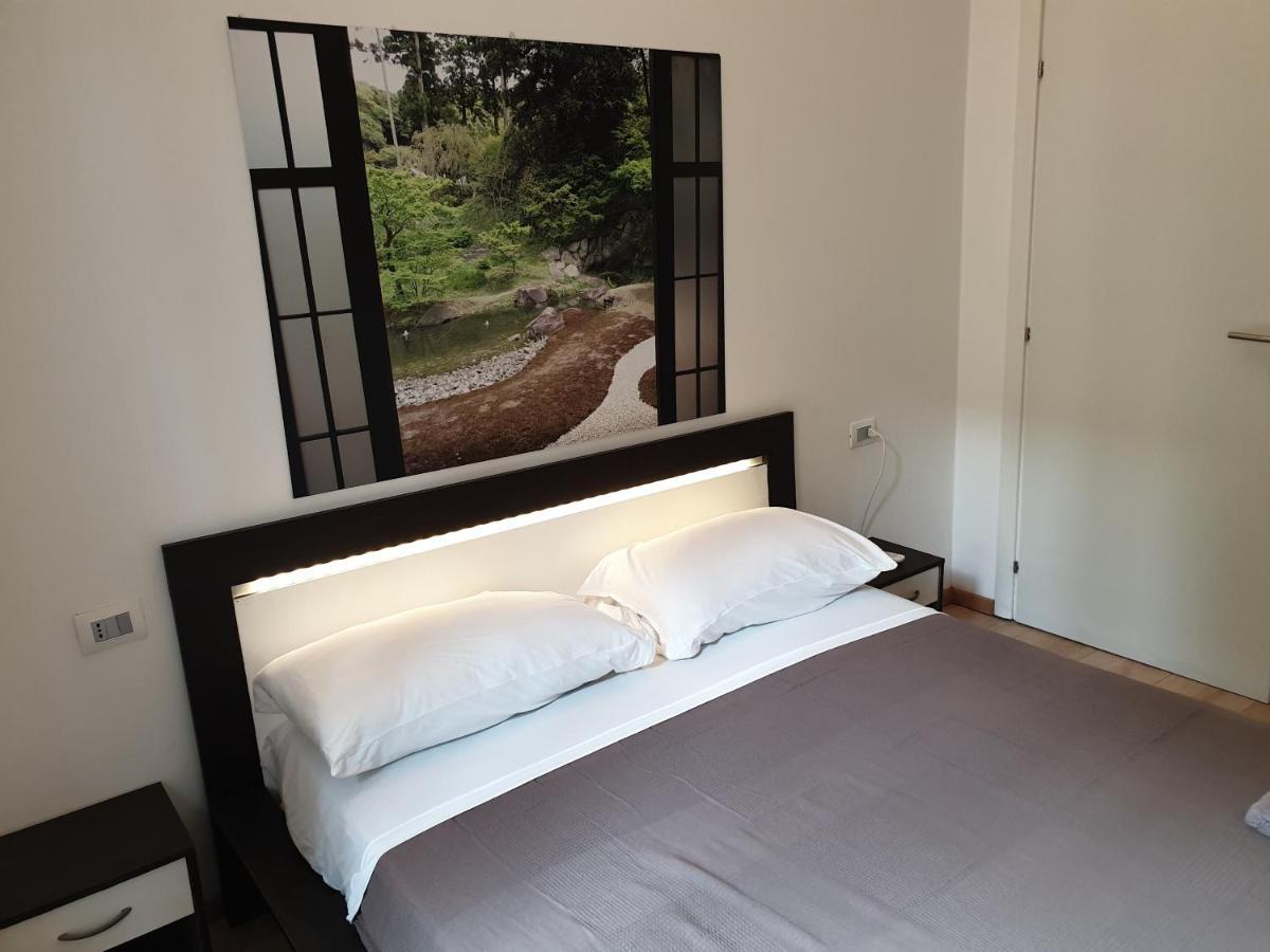 Your Lovely Home, Porta Venezia-1 Queen Bed, 3 Single Beds, 1 Sofa Bed- Milano Exteriör bild